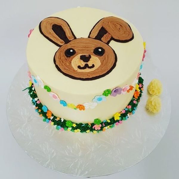Bunny Cake with Flower Bunting