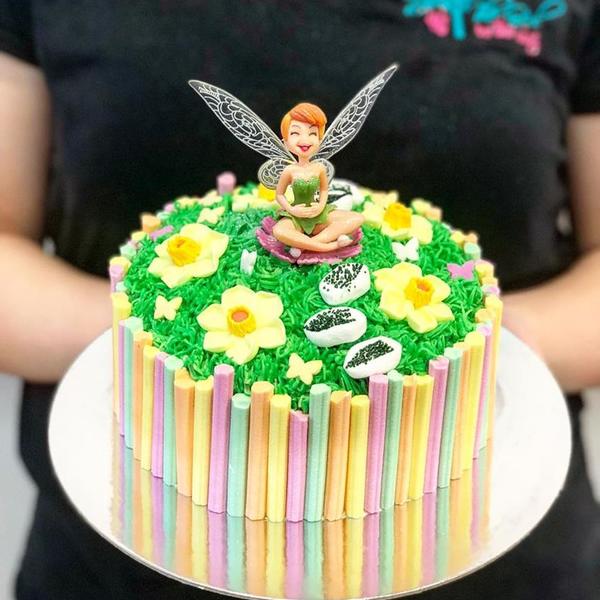 Princess Birthday Cake with Butterflies | Princess Butterfly cake – Liliyum  Patisserie & Cafe