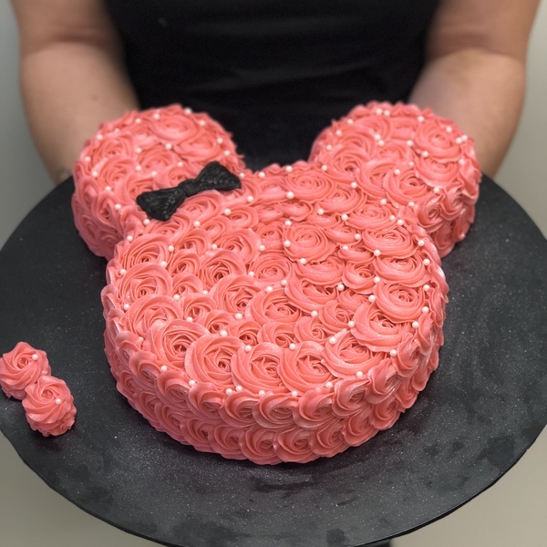 Minnie Mouse Head in Pink Roses 