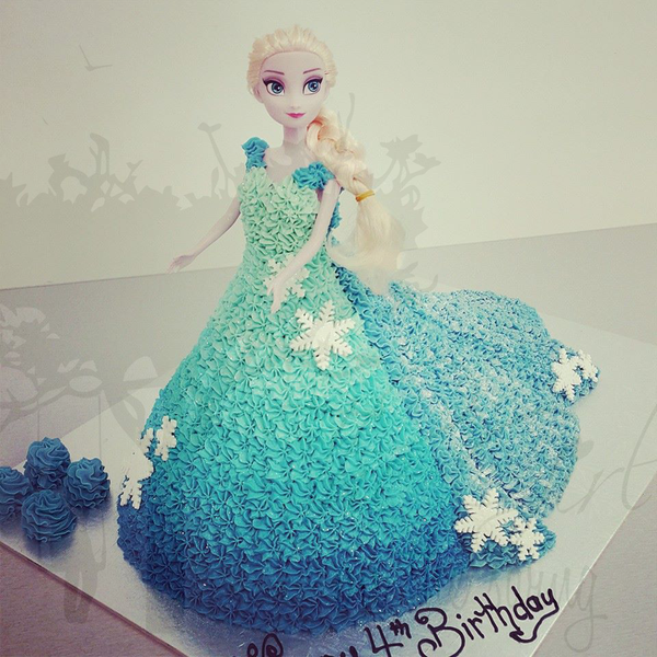 Elsa Cake with Carved Train