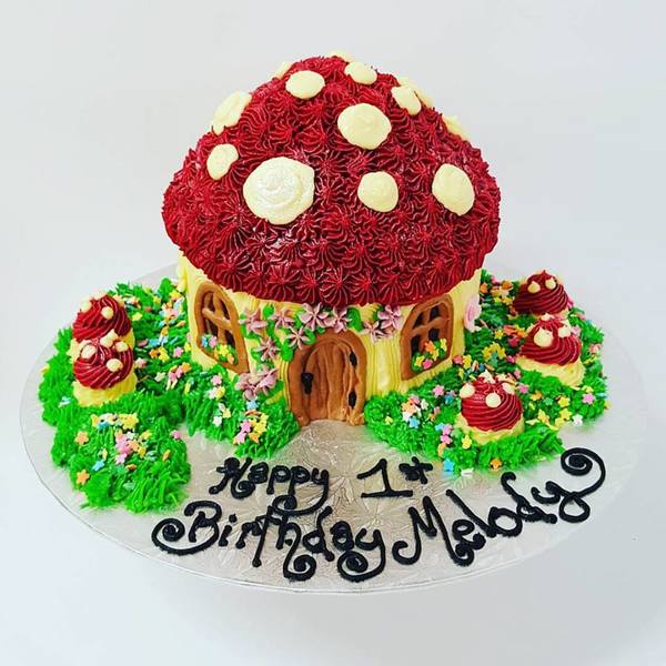Giant Fairy Mushroom cake