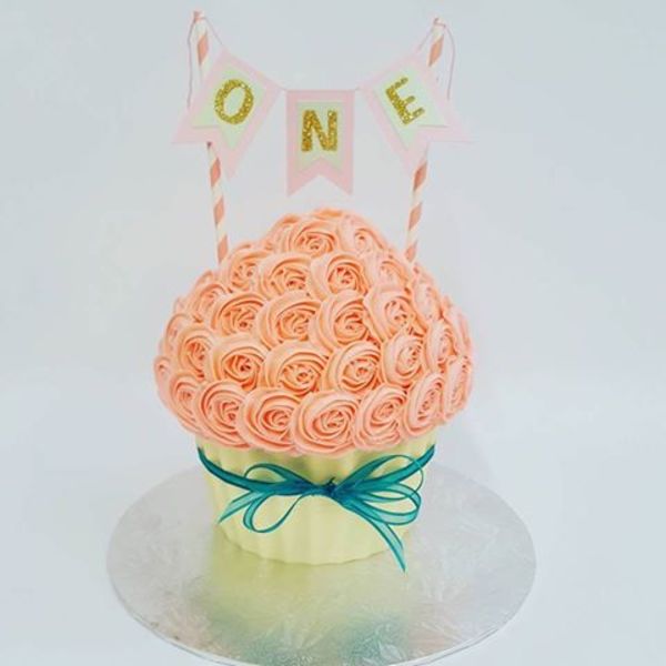 Light Pink Roses with Teal Ribbon and Bunting