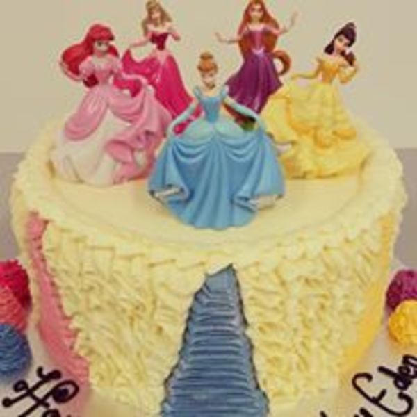 Disney Princess Squiggle cake